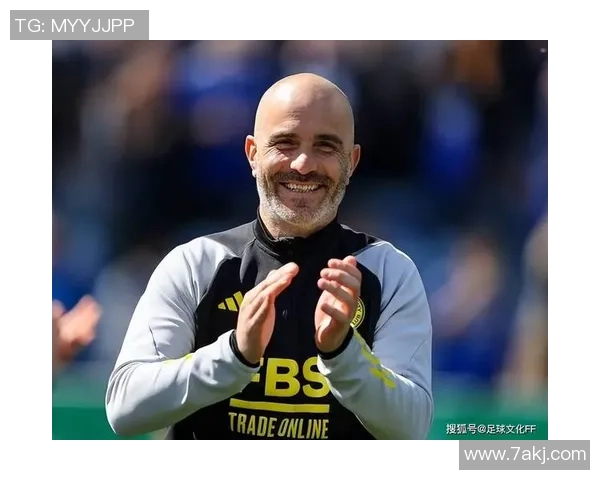 扎辫子男足球明星的独特风格与场上表现的完美结合探讨 扎辫子男足球明星的独特风格与场上表现的完美结合探讨